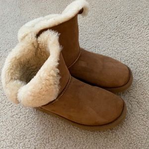 Ugg Bailey Button Chestnut Boots